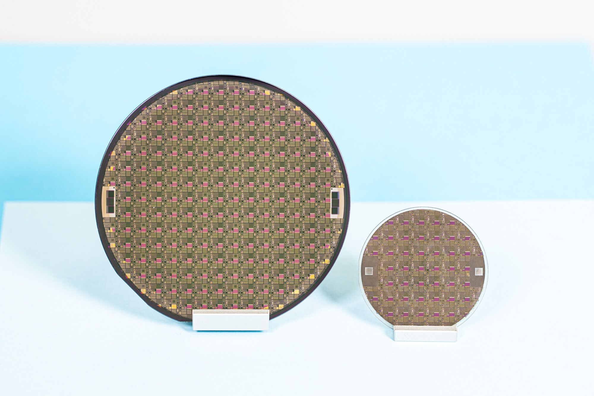 Two epitaxial wafers (2'' and 4'') with vertical GaN-on-GaN process developed at Fraunhofer IAF