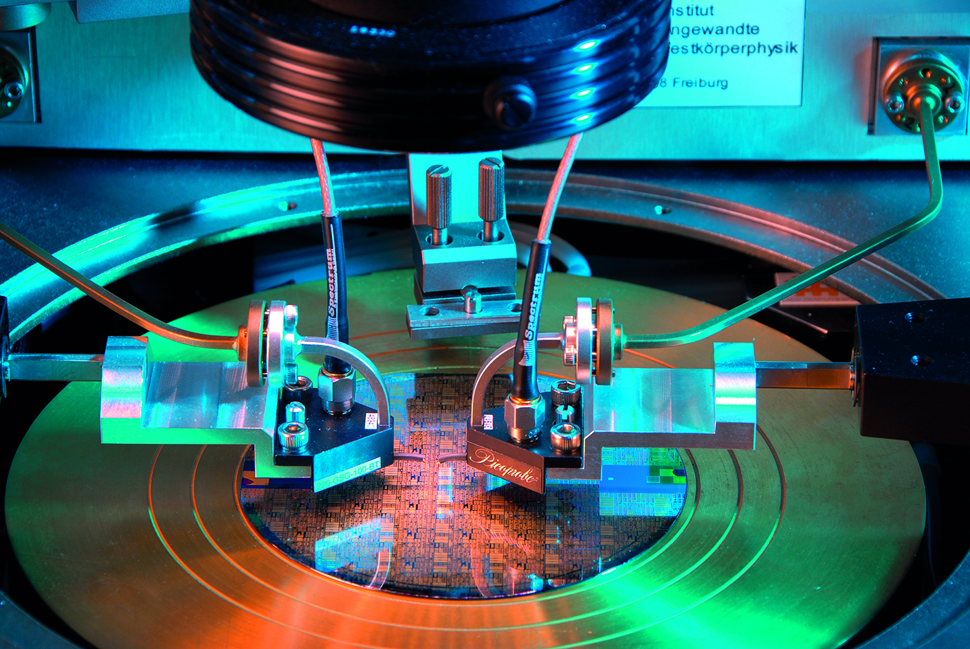 Hochfrequenz-Messsystem Hochfrequenz Messsystem des Fraunhofer IAF