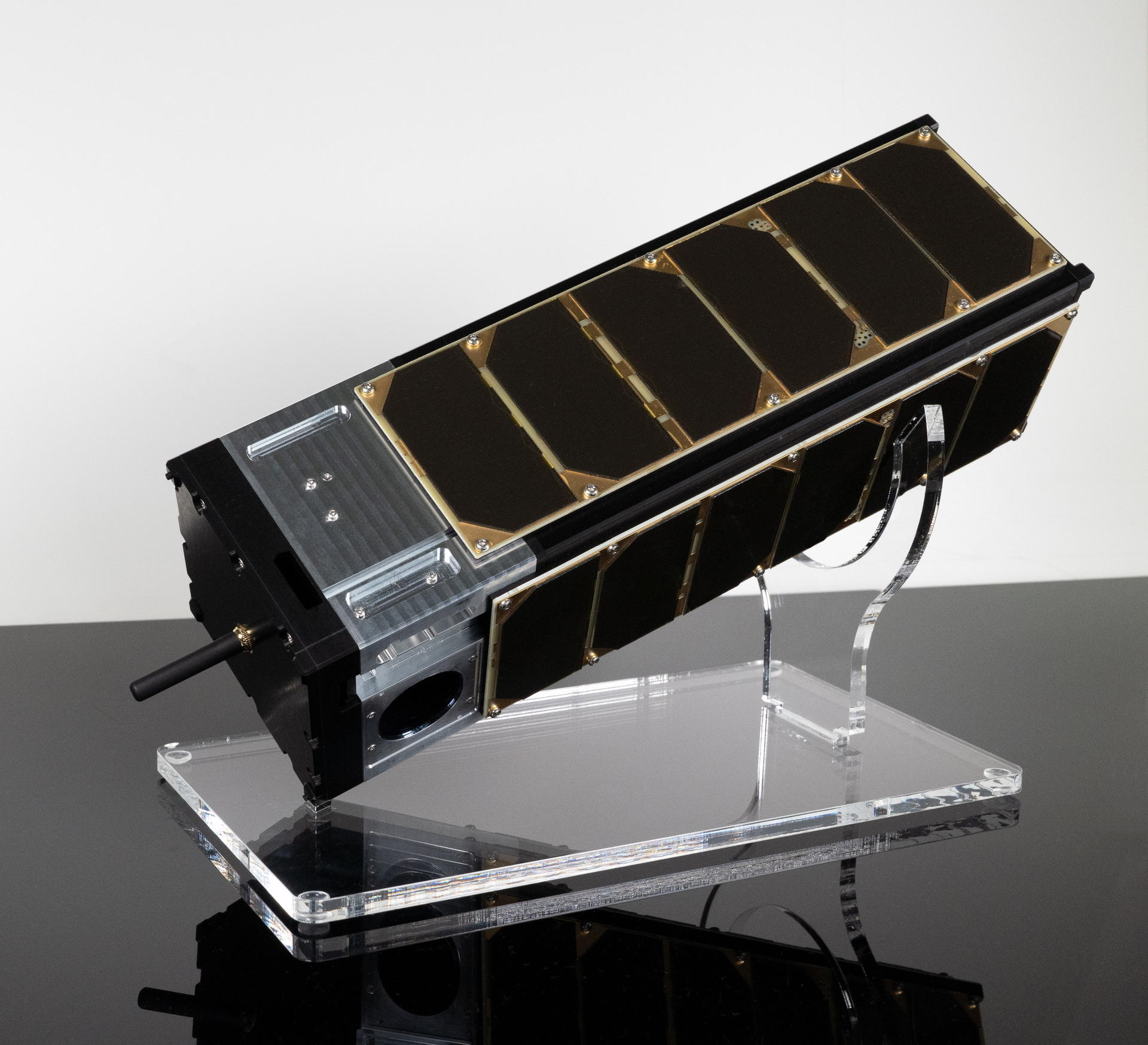 Nanosatellit »W-Cube« Nanosatellit »W-Cube«