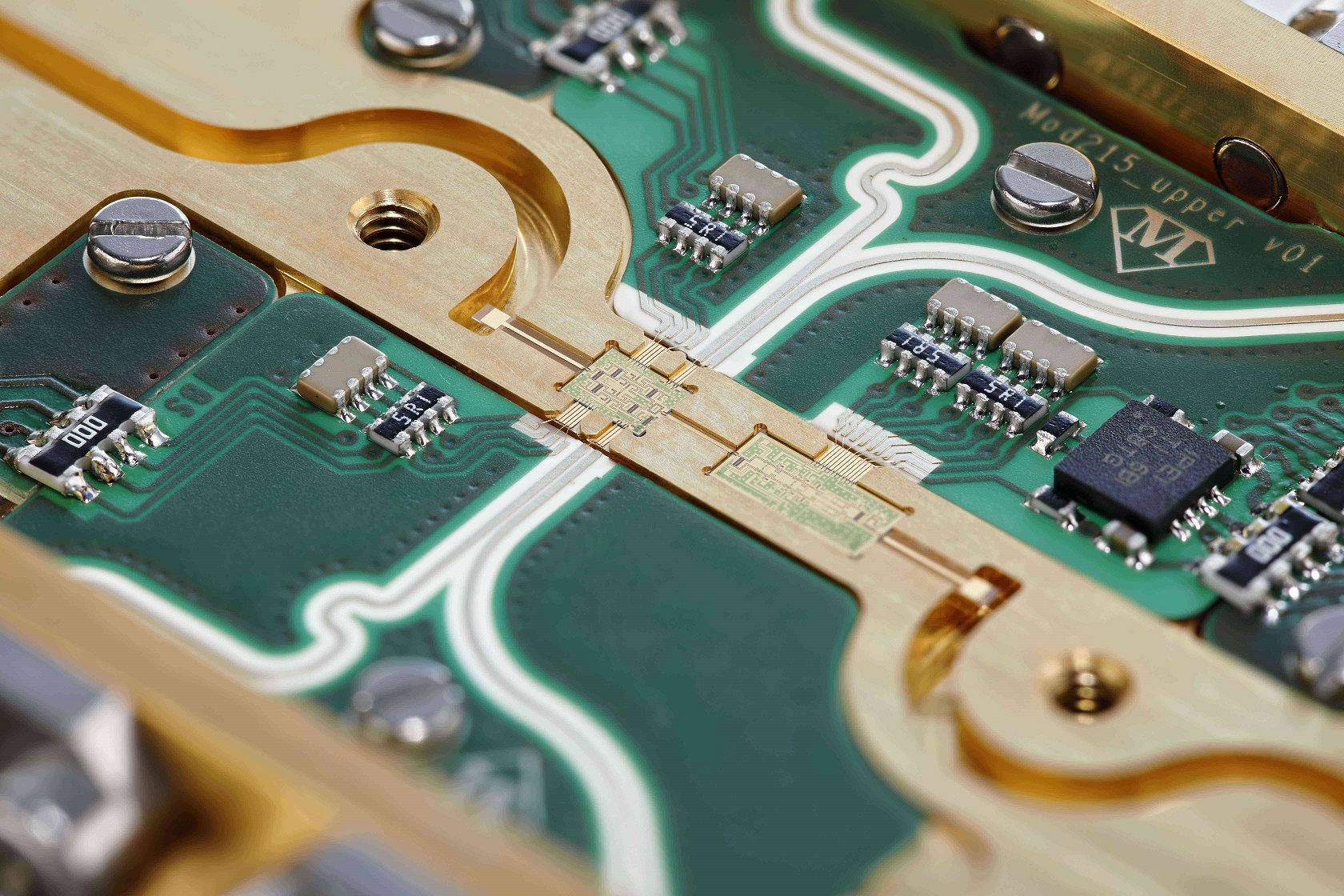 Hochfrequenzmodul Close-up of a similar receive module showing the integration of different components
